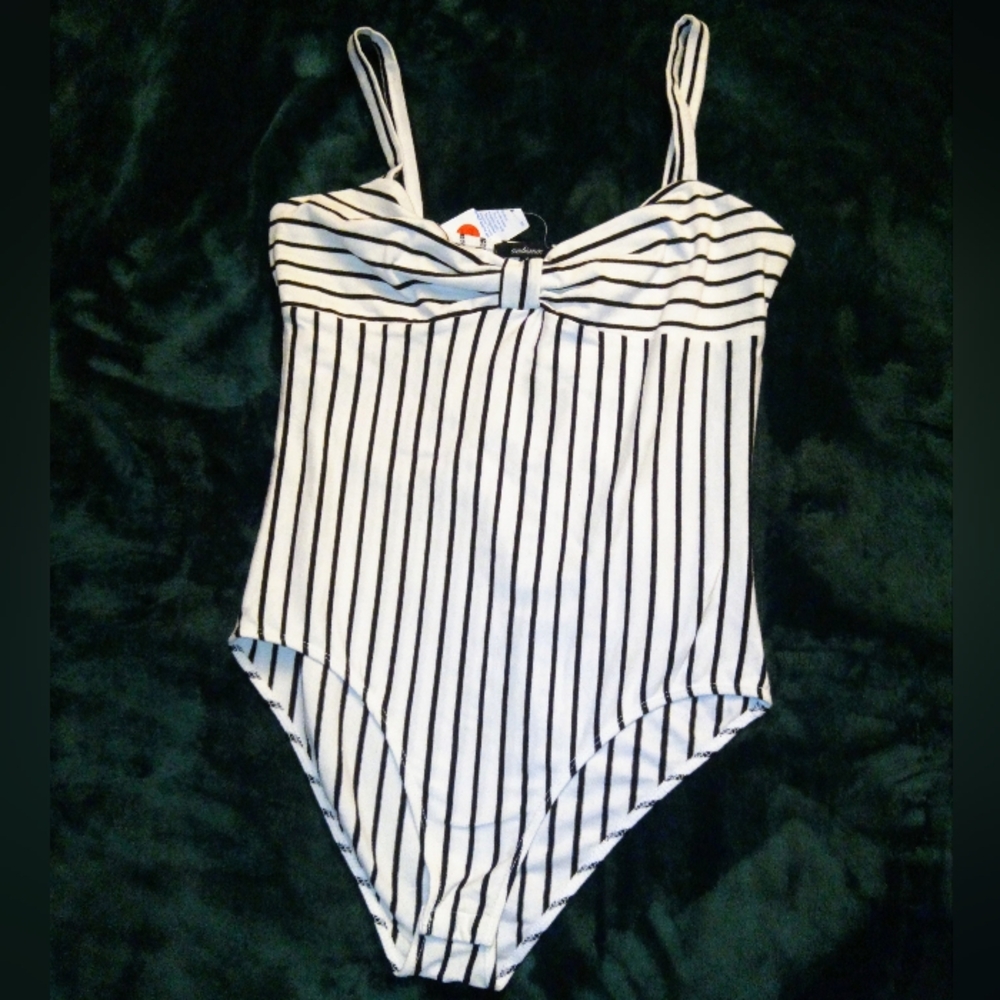 Ambiance White & Black Striped Bodysuit Sz XL - Picture 3 of 8